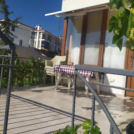 Jakuzili Ev Apartament *